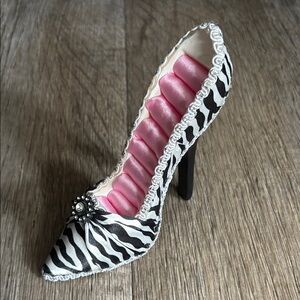 Statement Ring Holder zebra high heel pink jewelry box alternative decorative